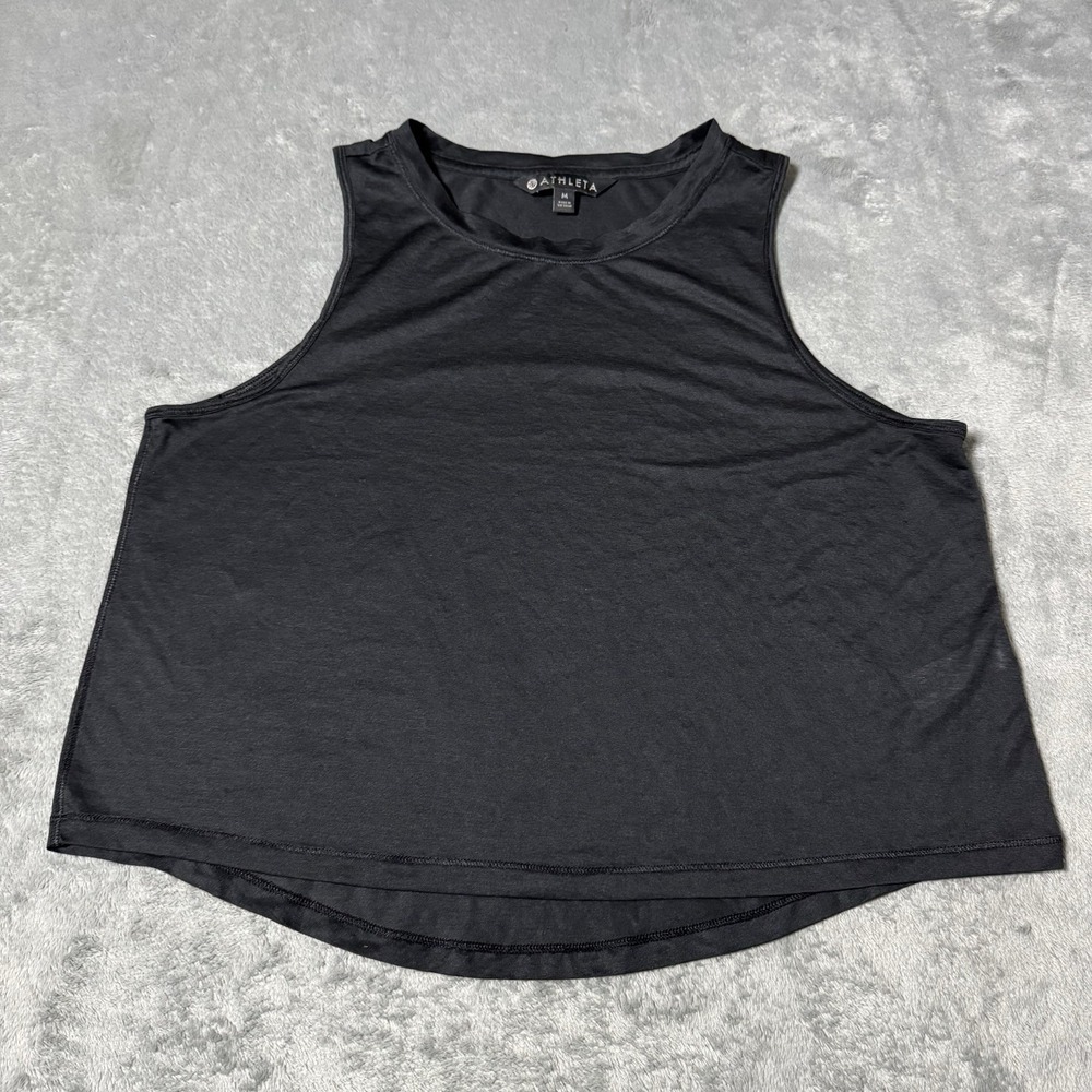 ATHLETA Breezy Lighweight Tank Top Size M Cropped Workout Gym Yoga Running